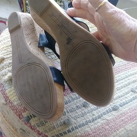 TOMMY HILFIGER SANDALS - Picture 14 of 17